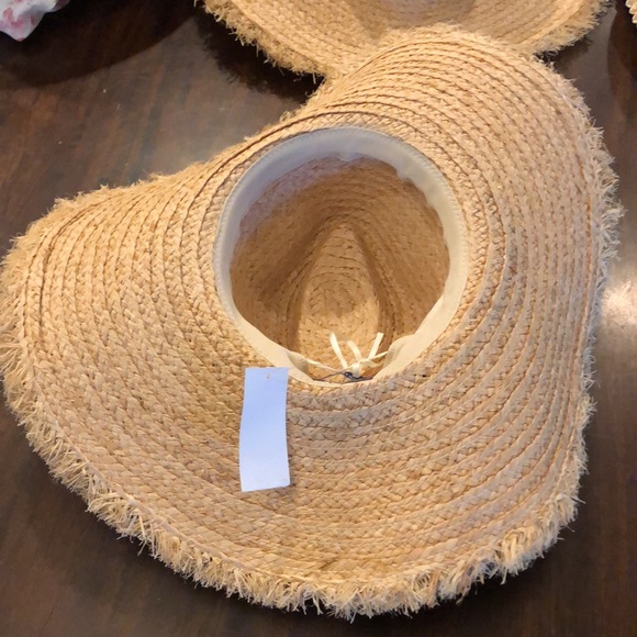 Hat Attack Coverup Sunhat in Natural & Ivory - Picture 8 of 9